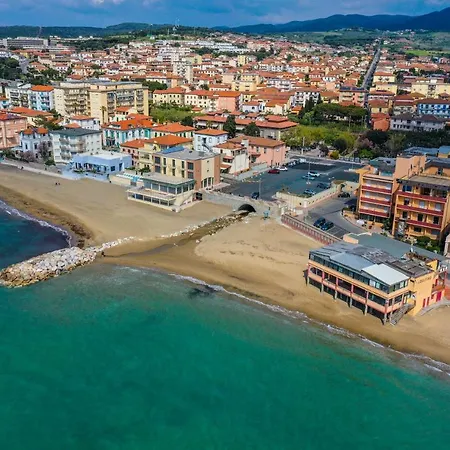 Casa Myconis 68mq A Due Passi Dal Mare Di * San Vincenzo