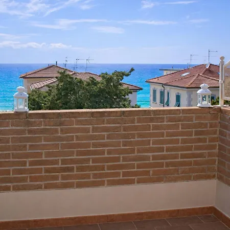 Casa Myconis 68mq A Due Passi Dal Mare Di * San Vincenzo
